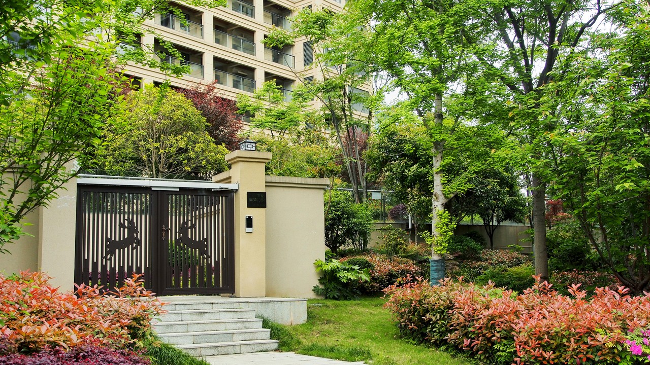 经典板式现代建筑
